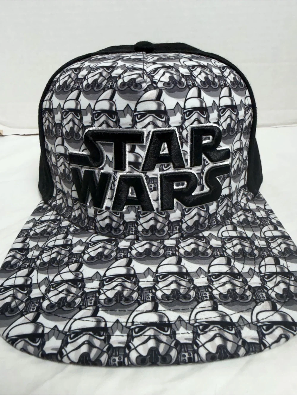 Star Wars Black & White Graphic Interior Cap